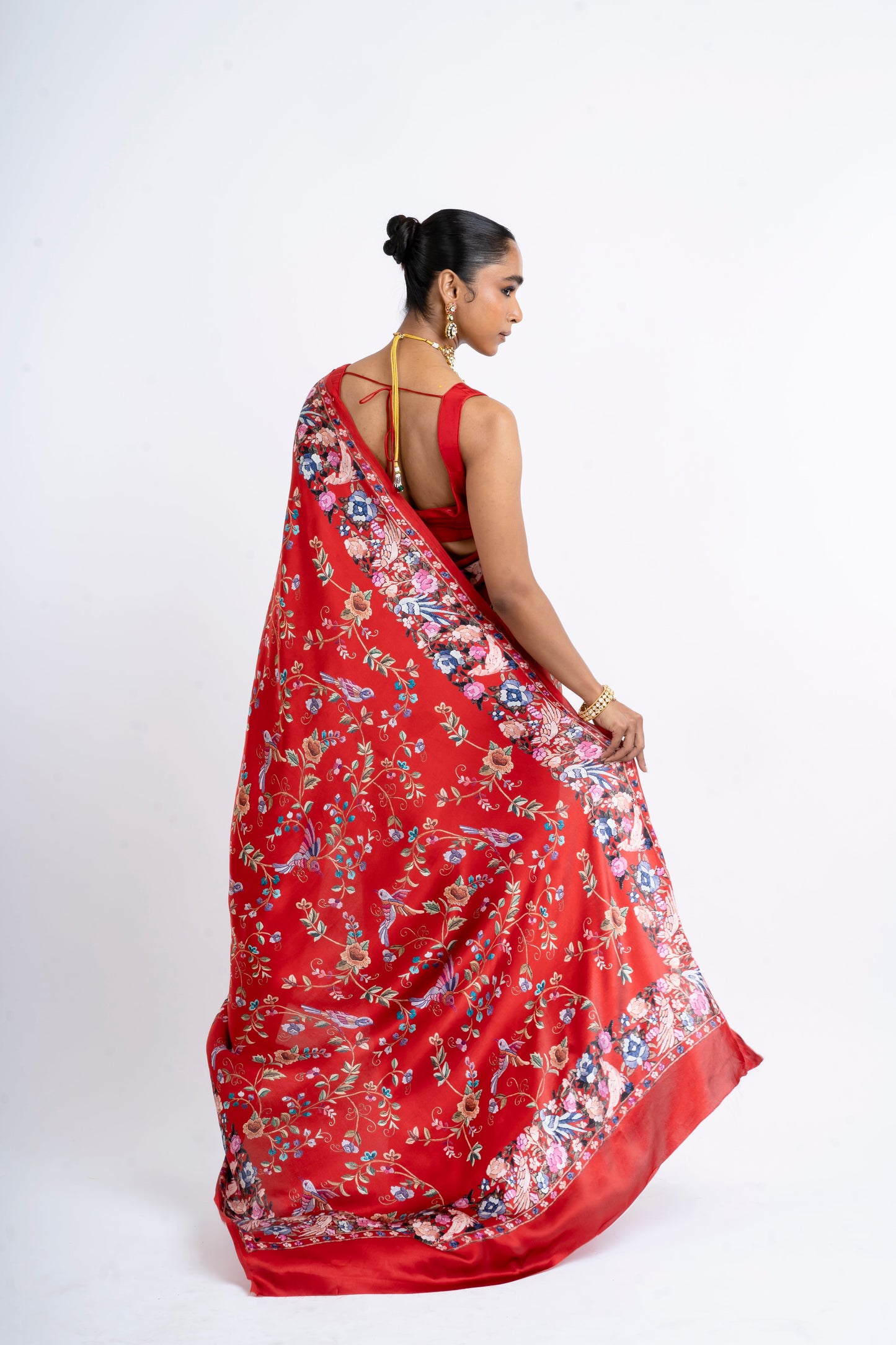 Meena Scarlet