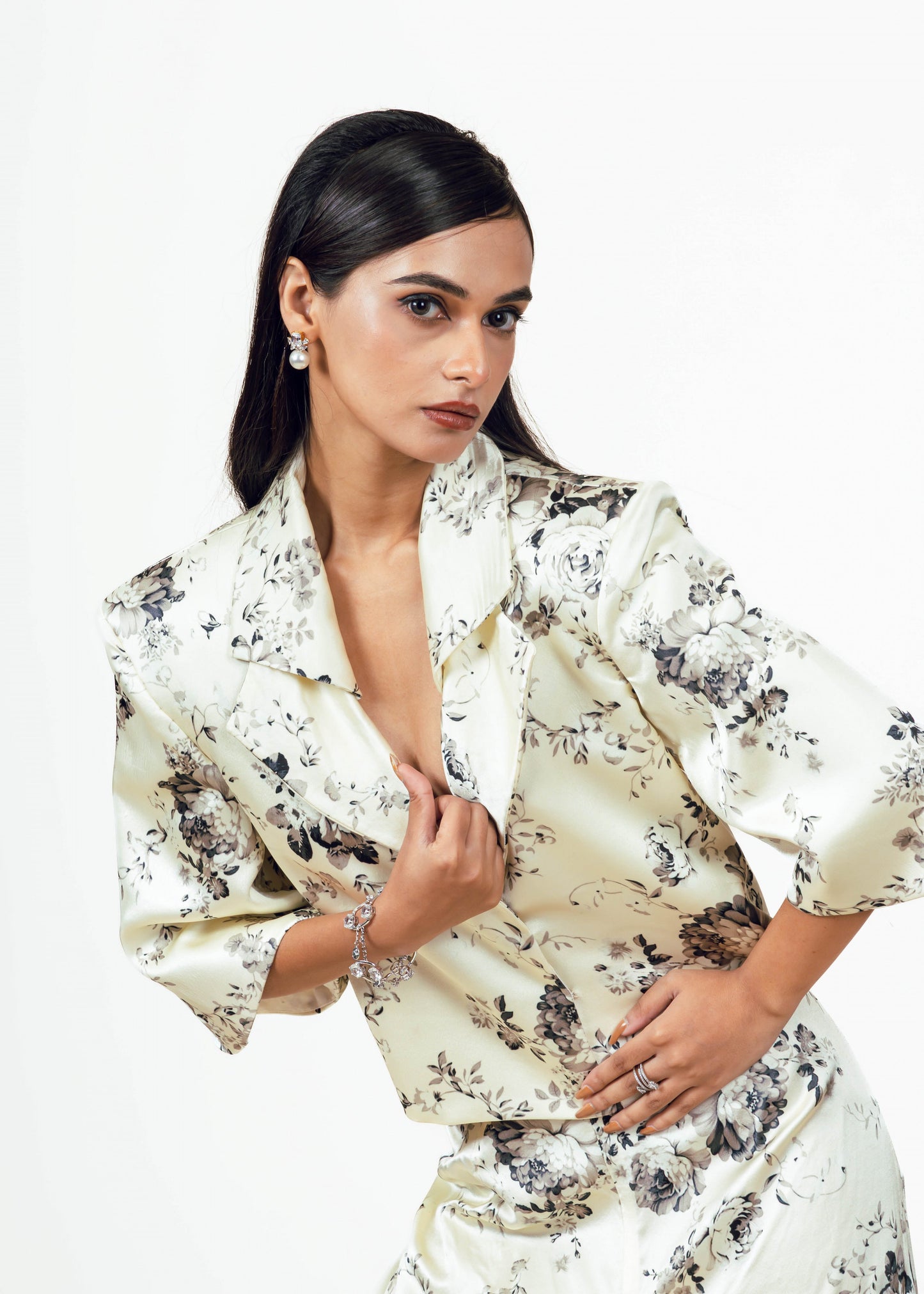 Tara White Cropped Blazer Set