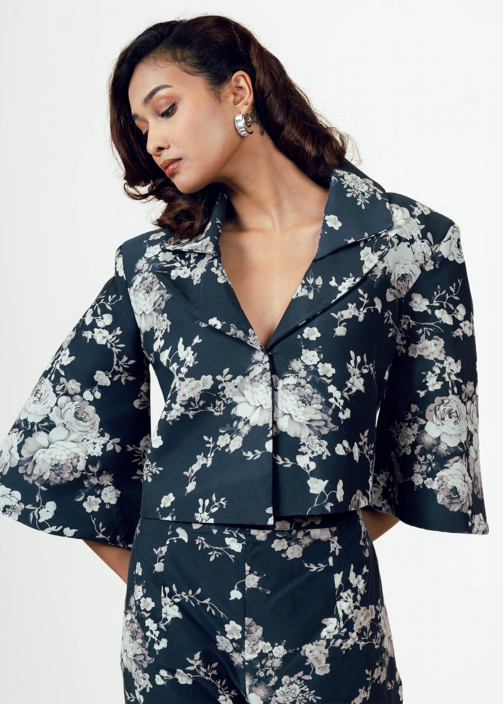 Tara Black Cropped Blazer Set