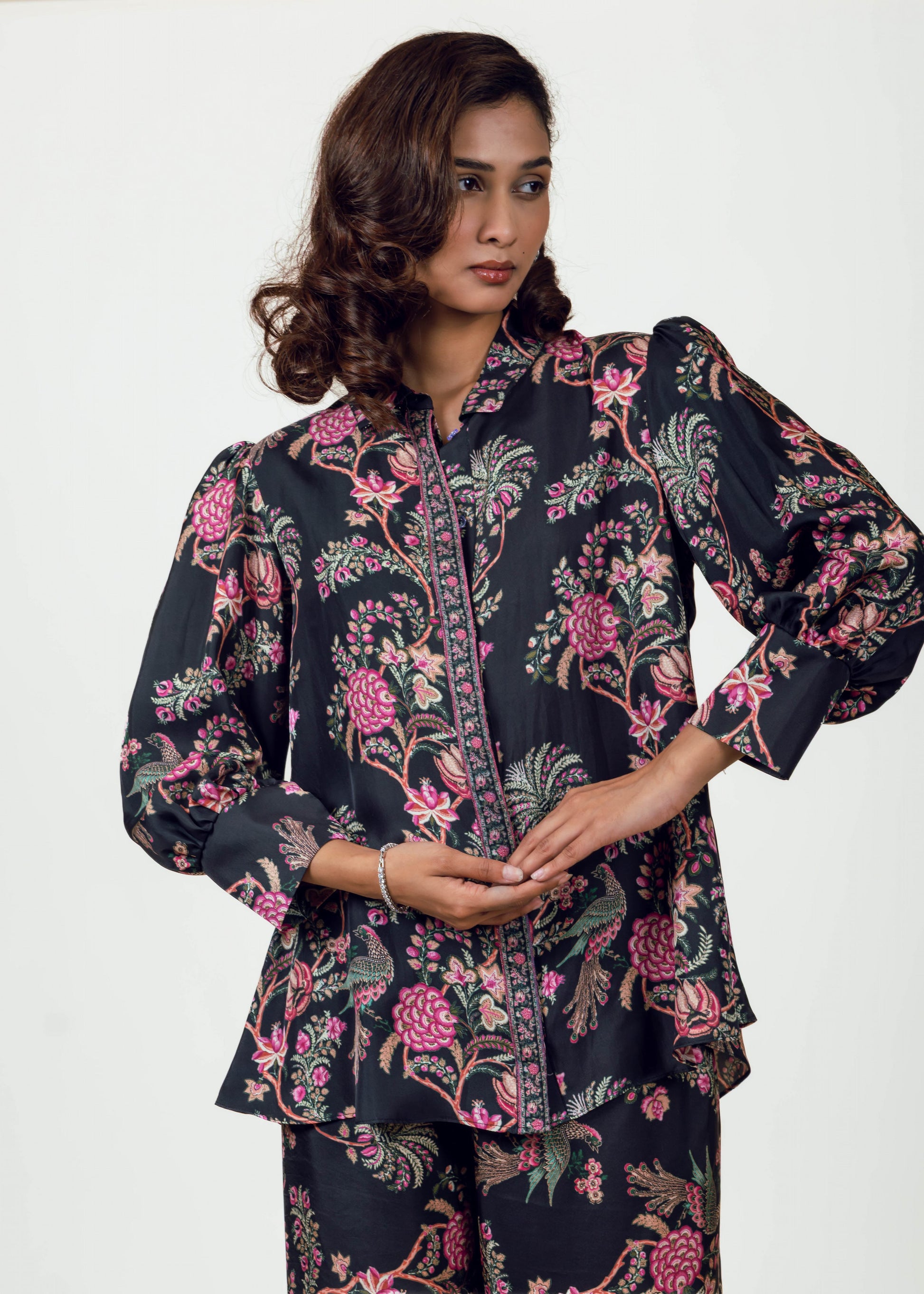 Alka Short Shirt and Pant Set