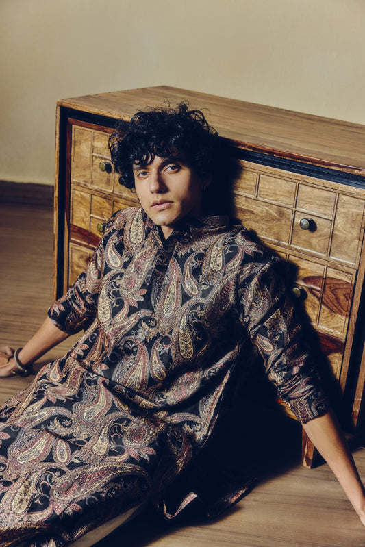 Paisley print Bela kurta in black - Studio 113 Indian designer saree for women